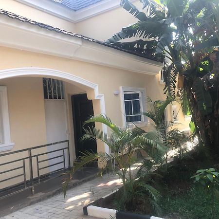 Luxury Place Hotel And Apartments Abuja Esterno foto